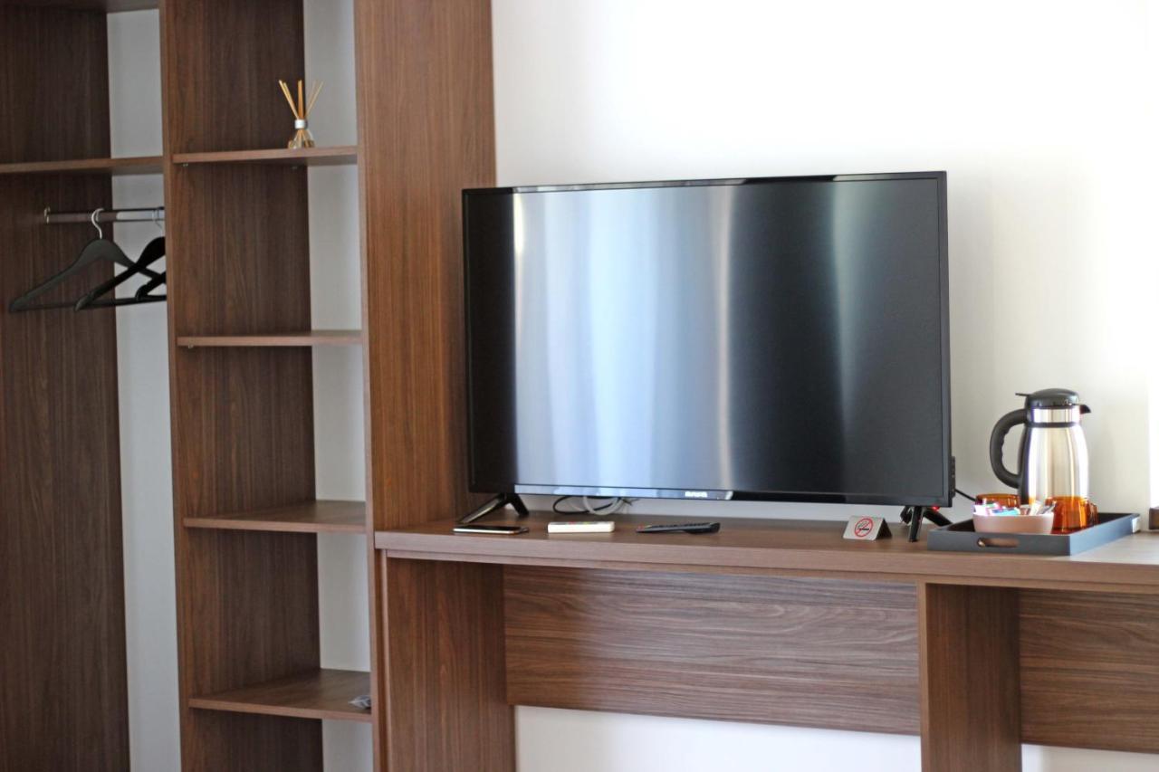 Pensiunea Casa Iorgovanul Urseni Mosnita Noua Ngoại thất bức ảnh