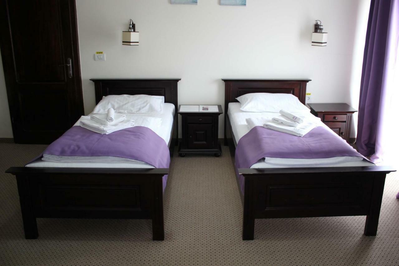 Pensiunea Casa Iorgovanul Urseni Mosnita Noua Ngoại thất bức ảnh